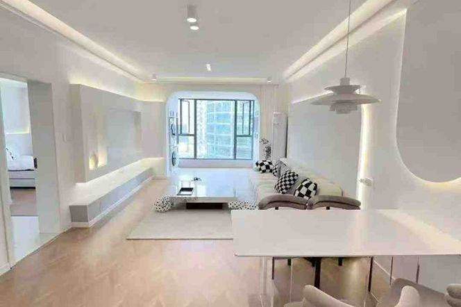 3 br 160 sqm modern Apt/huge living room by Suzhou creek 18K