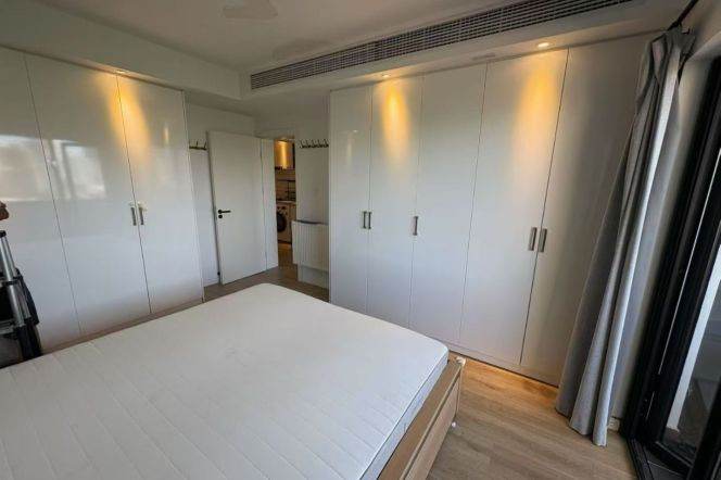 Cozy 1Br w. Balcony&Heating big wardrobe