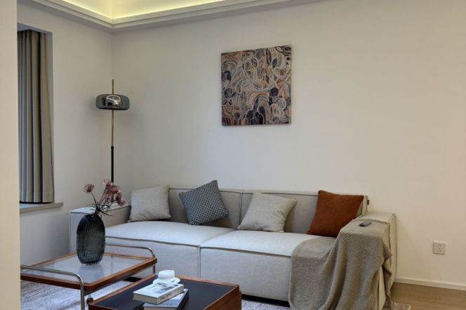 Modern & Spacious 2BR-2bathr +heating |  Jiangning rd & Changshou rd Metro L7/13