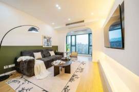 Well Renovated 2BR Residence w/Heating in Lianyang/Century Park