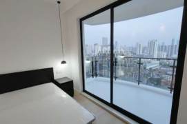 Suzhou river 150sqm elevator 3BR 2BATH with balcony