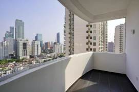 Morden 3brs with floor heating and balcony in Jingan area