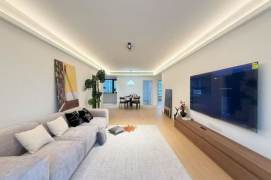 Morden 3brs with floor heating and balcony beside Su zhou river