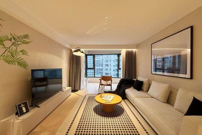 Brand new decoration 3brs with floor heating and balcony nearby  Xintiandi