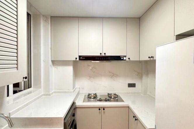 3 BDRS ｜Jing'an | Line 8 Qufu Rd