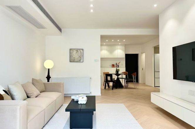 Good price 2Br,brand new,Huangpu,line 9