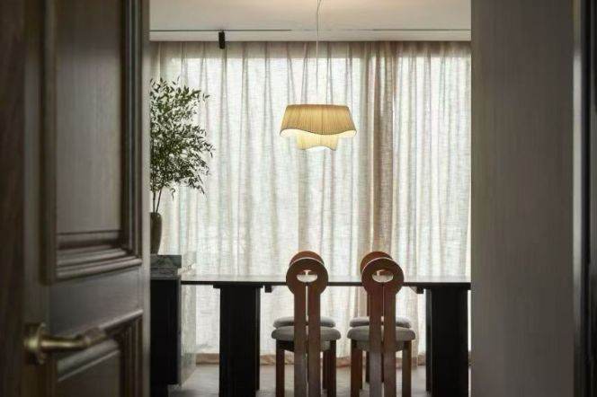 Beautiful Nanjing Rd 2+1Br ,terrace,high ceiling