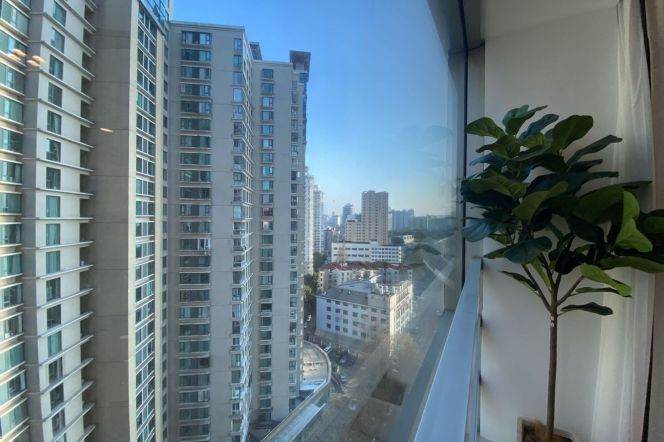 Brand new 1Br,great location,Zhong Shan Park