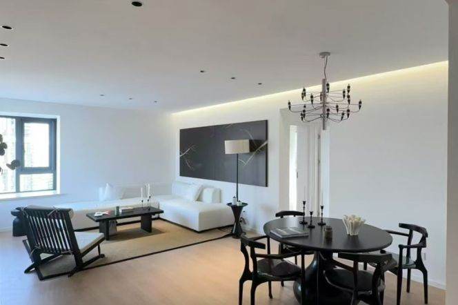 15k Newly Spacious 2Br with floor heating Nr Yishan Rd.line3/4/9