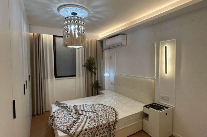 Real 1Br Separate Living L2/3/4