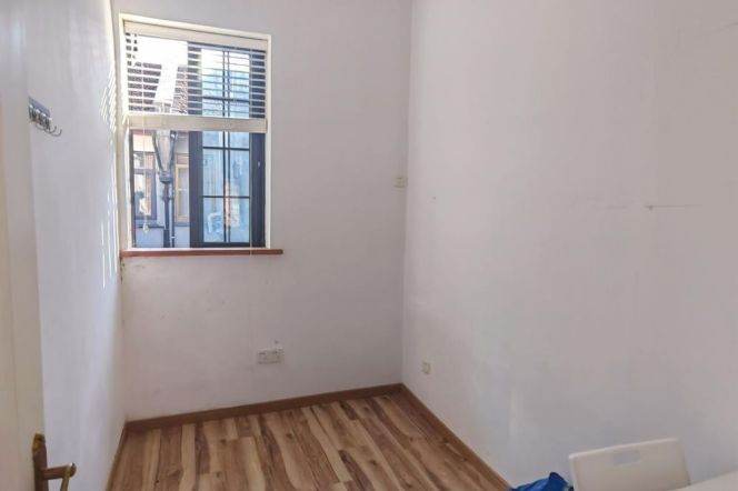 Surprise price 1+1 br with cozy terrace on RuiJin rd. near IAPM.L1/10/12