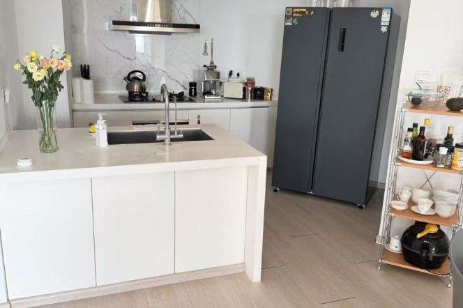 modern big 3brs floor heating open balcony beside IAPM line 1,10,12 only 31500