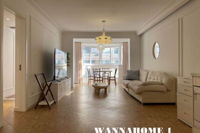 Great Compound+Spacious&Modern 3+1Brs 2Baths Apt+L8/9 Lu Jia Bang Rd+Xin Tian Di CBD