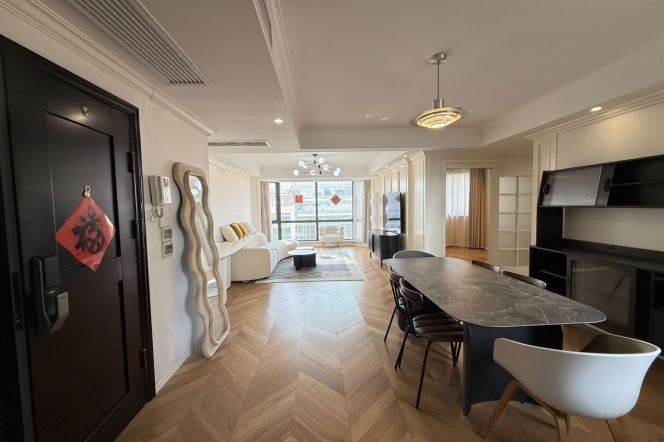 modern 3brs floor heating open kitchen modern furniture beside IAPM line 1,10,12 only 26.8K