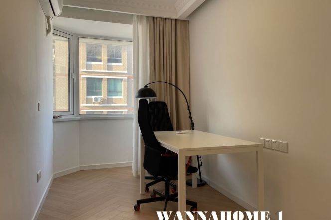 Great Compound+Spacious&Modern 3+1Brs 2Baths Apt+L8/9 Lu Jia Bang Rd+Xin Tian Di CBD