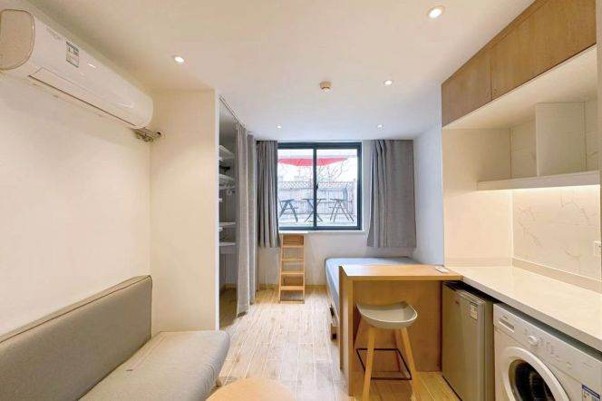 1Studio with terrace near Fu‘dan,Tong'ji,SUFE and SISU(ESSCA) can long and short term lease