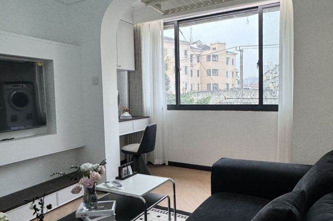 Standard 1BR Apt + floor heating |Jiangsu rd & Longde rd Line 11/13 | 7.8K