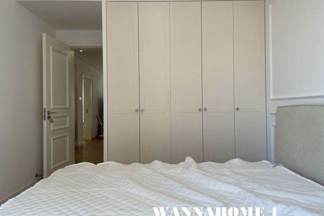 Great Compound+Spacious&Modern 3+1Brs 2Baths Apt+L8/9 Lu Jia Bang Rd+Xin Tian Di CBD