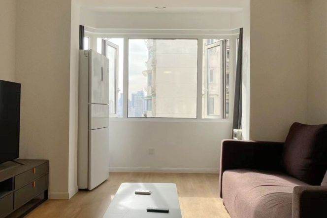 Modern&Bright&Good Layout 1Bdr 1Bath Apt+Large Closet+Jing'an Temple 