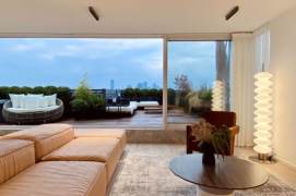 Hengshan rd/tianping rd 2+1br200sqm