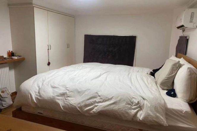 2brs L1+10+12 south shaanxi rd station+2bathrooms