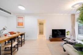 Morden 2brs with floor heating  in central downtown 