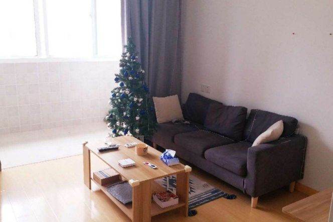 First landlord 1+1 bedrooms apartment near L11/13 Longde Rd