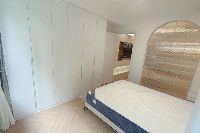 zhongshan park one bedroom