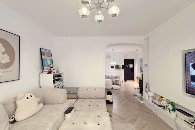 Valuable Zhongshan Park 2BR with Balcony,Floorheating,C/A 16.8K