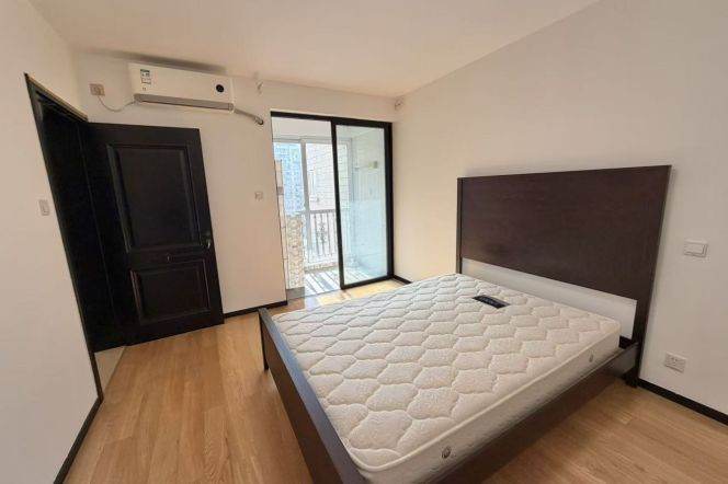 Xujiahui area High-Rise Living Wanping South Road