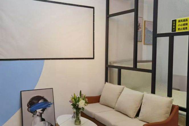 Nice Lift Apt with Floor heating in west Nanjing Road