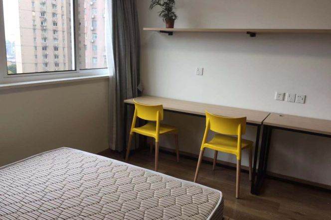 1Studio near line 1/3/4 and convenient to SISU(ESSCA) and ECNU can long and short lease