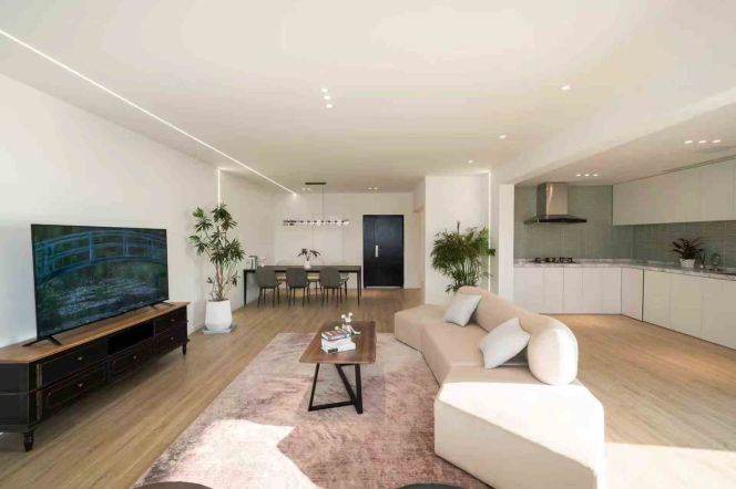 modern big 4brs floor heating big terrace good view nearby Huang pu river line 4 only 35K 