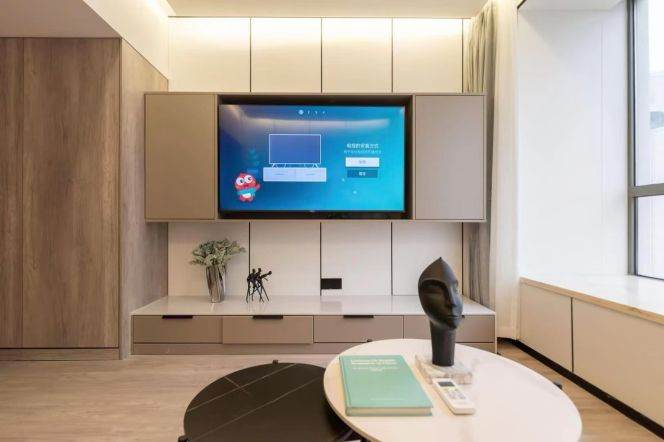 High-rise Apt in Top of City