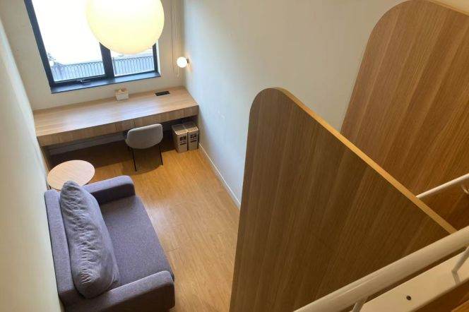 1Loft near line 8 and convenient to Fu'dan,Tong'ji, NYU and SISU(ESSCA)can long and short lease