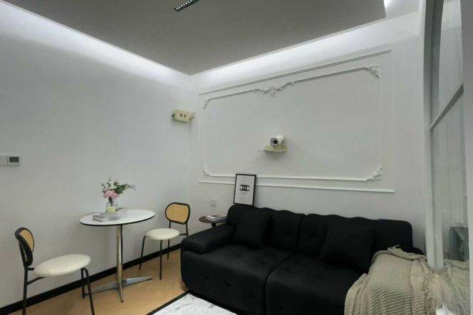 Nice 1Brm With A Terrace Near Line Line 2/7 Jing'an Temple