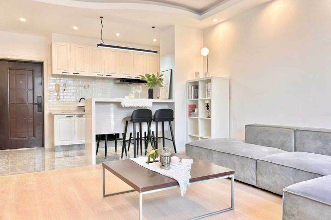 Spacious&modern/2br 2baths/elevator/big living room,Jiangsu rd@L11/2