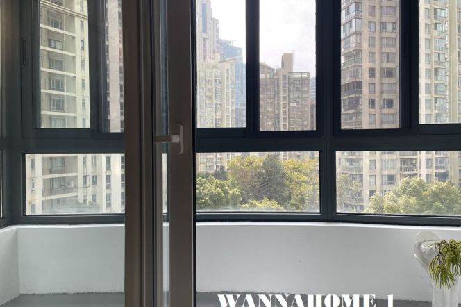 Modern&Really Bright 1Bdr 1Bath Apt+West Nanjing Rd+Nice Balcony+Great Compound