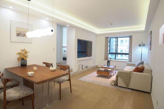 2Bdrs 2Baths /Modern&Spacious&Bright /Nice Compound/Good View/L7/13 Changshou Rd