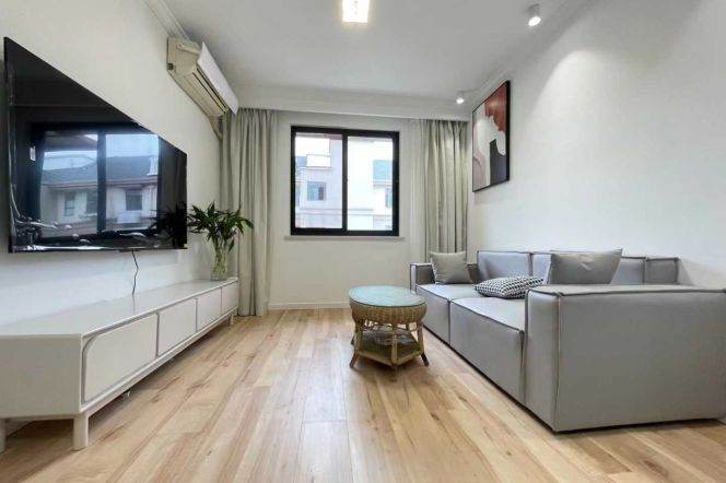 Spacious 1BR 2LR/all bright room/NR ECNU,Daduhe rd@L13/15