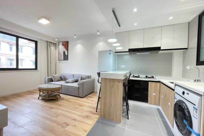 Spacious 1BR 2LR/all bright room/NR ECNU,Daduhe rd@L13/15