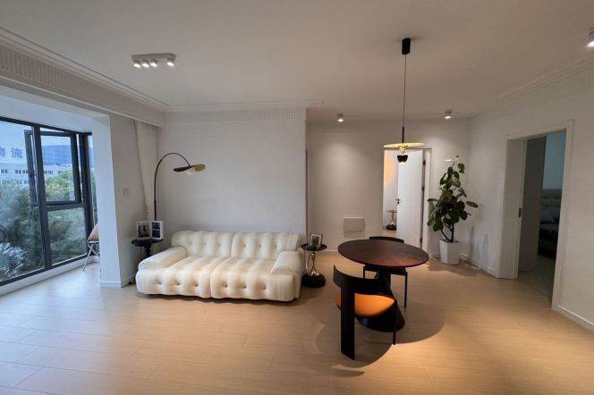 songhong rd elevator 2BR/big living room@L2