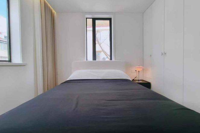 （M）longhua rd 1BR/big living room@L7/12