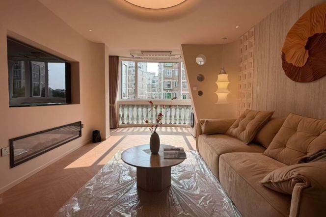 2Bdrs1 Bath /Spacious&Bright /Line12 Hongxin Rd/Elevator/Parking spot