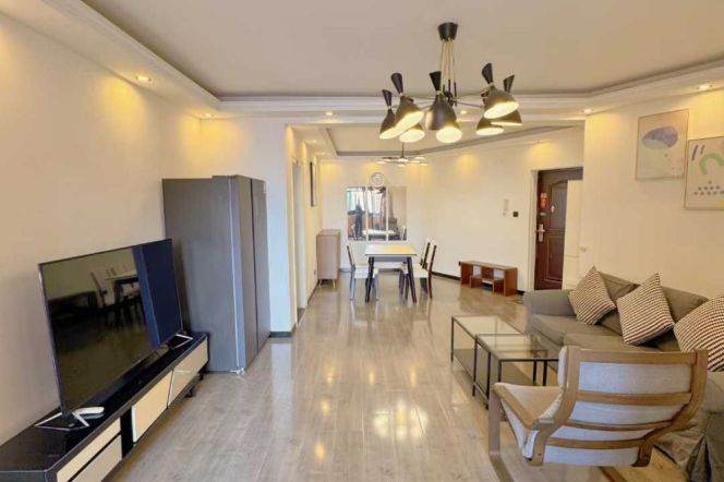 changshou rd elevator 2BR/big living room@L7/13