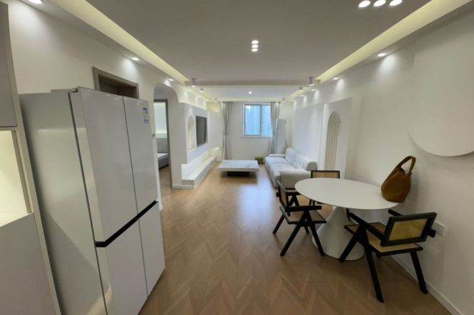 1Bdr 1Bath Apt/Spacious&Modern&Bright/L13 Jiang Ning Rd/suzhou greek/nice compound