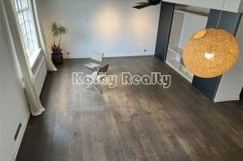 Beautiful 140sqm duplex 2BR 2baths Donghu Rd 22k