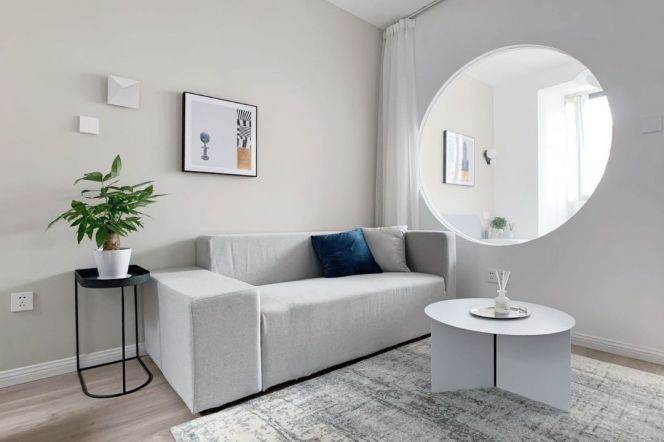 jiangsu rd station one bedroom