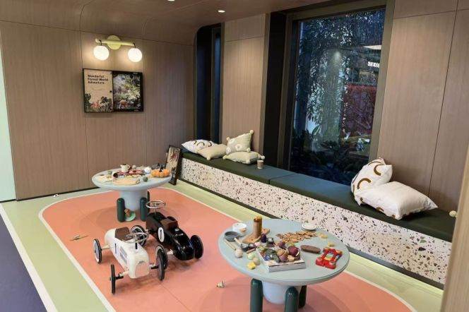 Newly delivered Flat 3B/2B close to Xuhui Riverside /Metro Line 04/12 Damuqiao station 