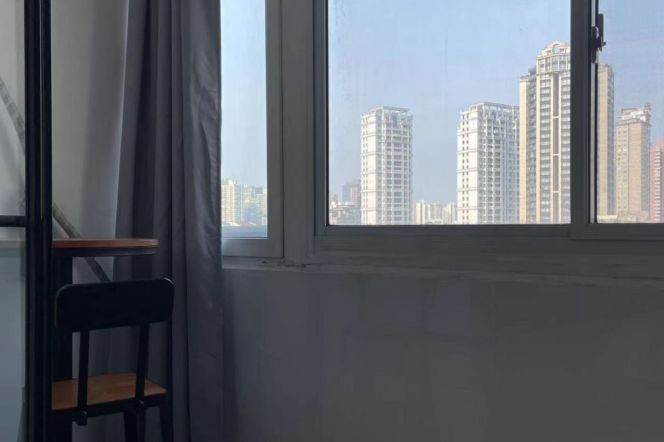 Elevator Bright&Spacious&Modern 2Bdrs 2Baths Apt+L2/11 Jiang Su Rd+Large Closet